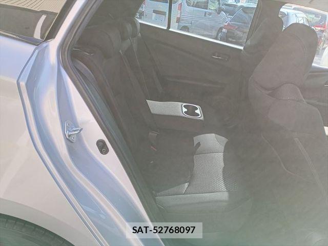 Toyota PRIUS 2021-04 7223785-12