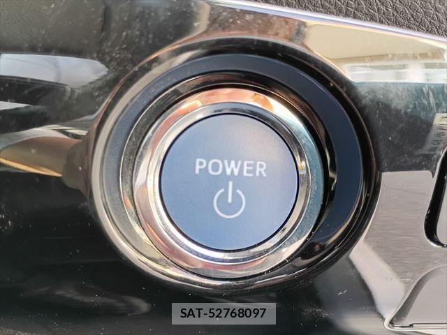 Toyota PRIUS 2021-04 7223785-24
