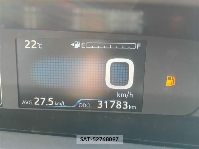 Toyota PRIUS 2021-04 7223785-27