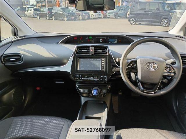 Toyota PRIUS 2021-04 7223785-6