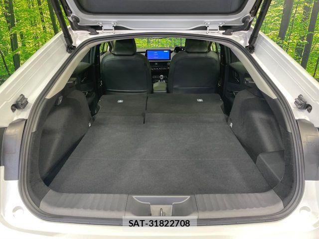 Toyota PRIUS 2023-02 7215438-9