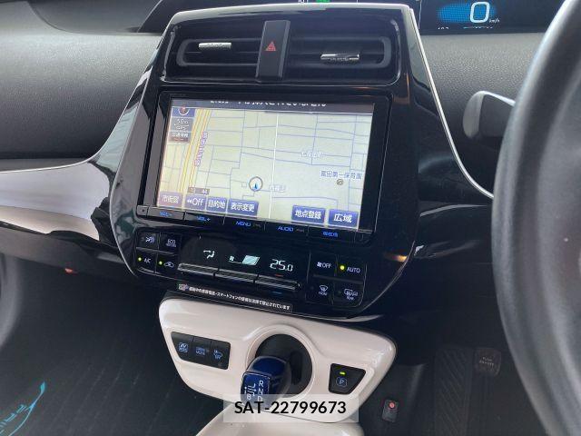 Toyota PRIUS 2017-05 7223720-18