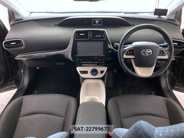 Toyota PRIUS 2017-05 7223720-1