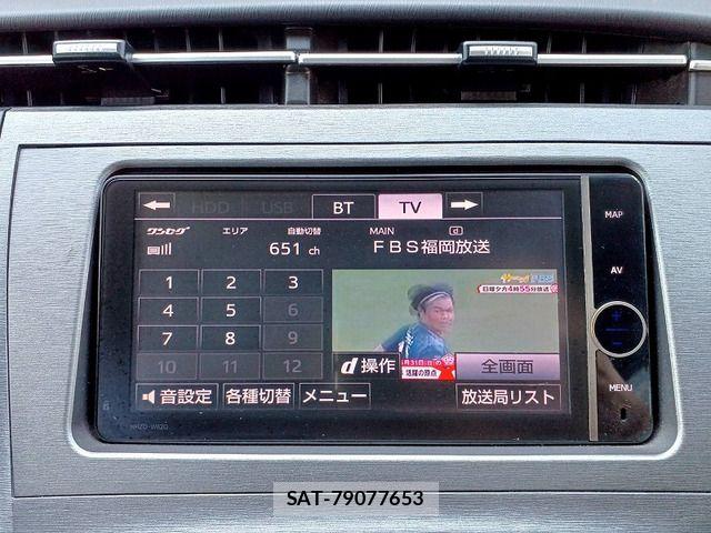 Toyota PRIUS 2013-06 7223659-17