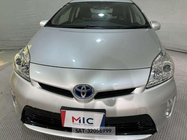 Toyota PRIUS 2014-05 7223679-25