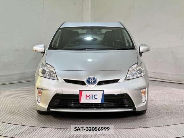 Toyota PRIUS 2014-05 7223679-2