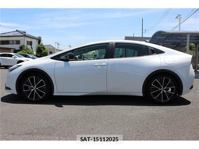 Toyota PRIUS 2023-02 7223802-10