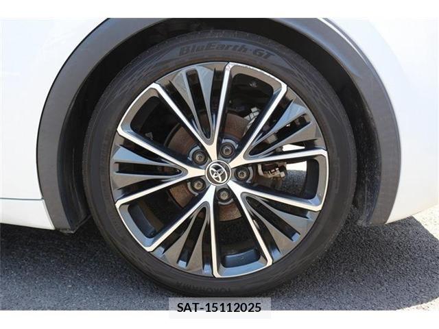 Toyota PRIUS 2023-02 7223802-13