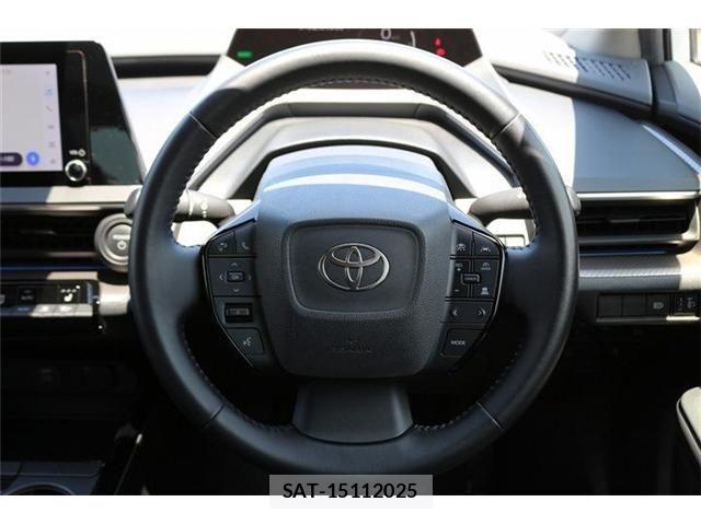 Toyota PRIUS 2023-02 7223802-17