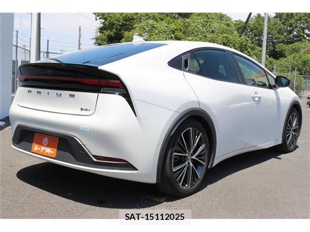 Toyota PRIUS 2023-02 7223802-21