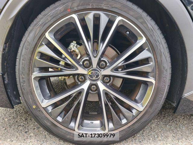 Toyota PRIUS 2023-12 7223829-24