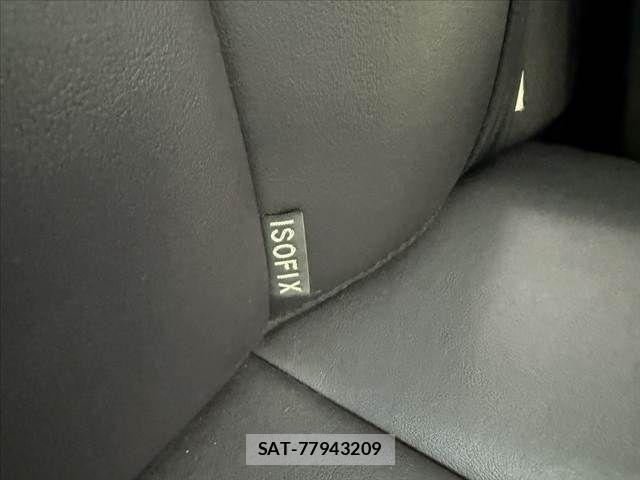 Toyota PRIUS 2013-11 7223671-29