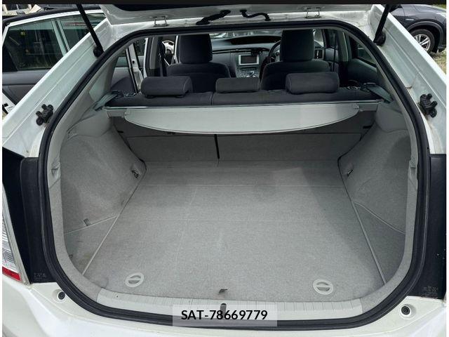 Toyota PRIUS 2011-05 7223629-9