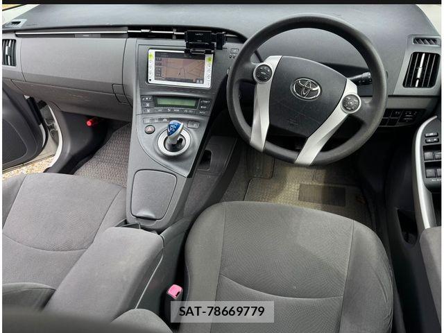 Toyota PRIUS 2011-05 7223629-6