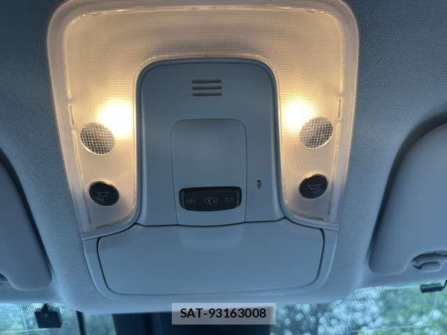 Toyota PRIUS 2017-05 7217934-17