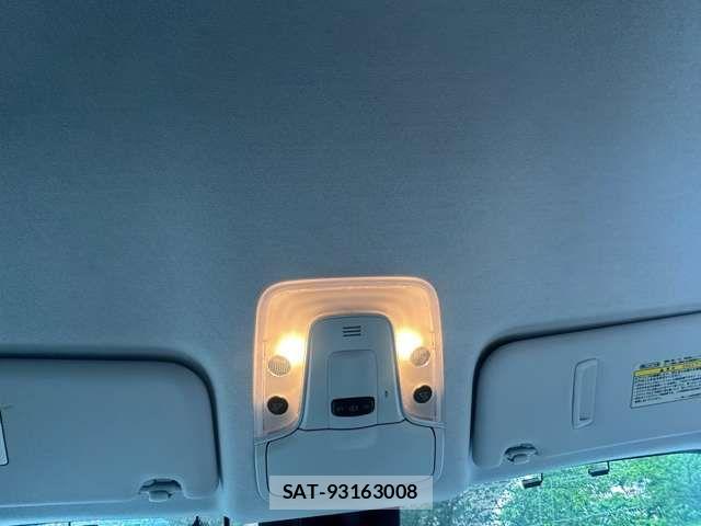 Toyota PRIUS 2017-05 7217934-18