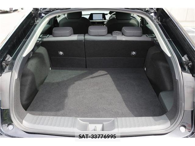 Toyota PRIUS 2023-02 7223799-17