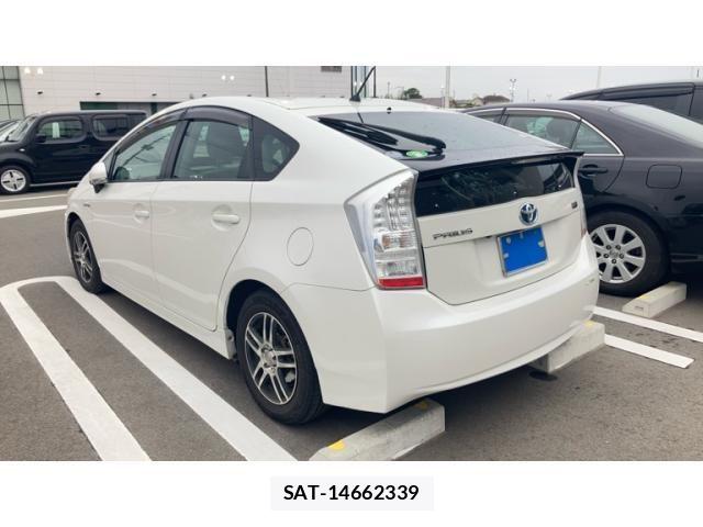 Toyota PRIUS 2011-07 7223639-5