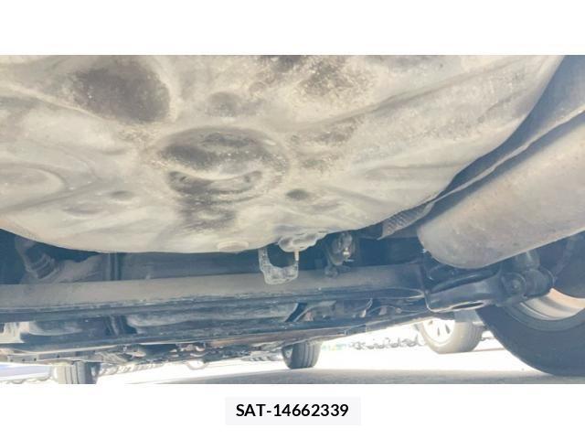 Toyota PRIUS 2011-07 7223639-7