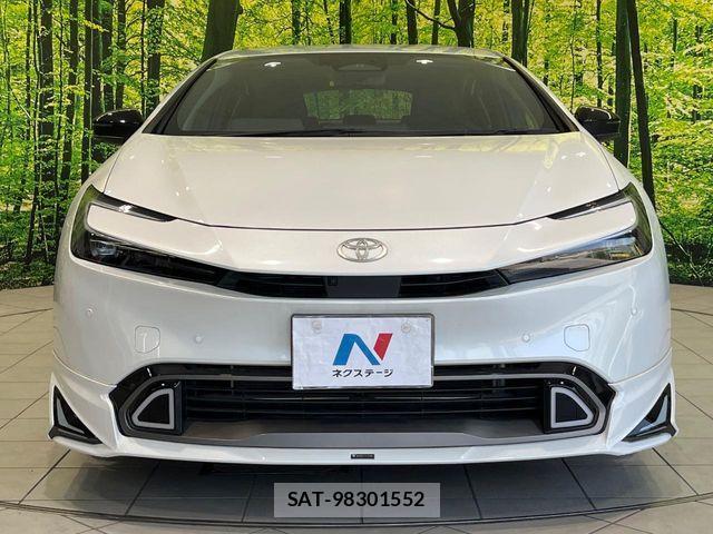Toyota PRIUS 2024-02 7223839-13