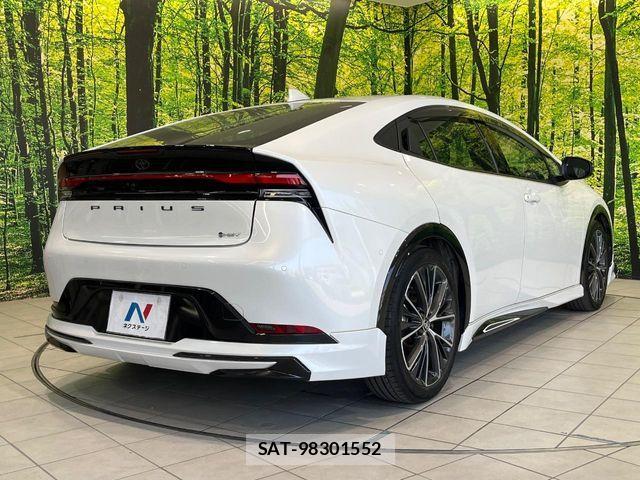 Toyota PRIUS 2024-02 7223839-16