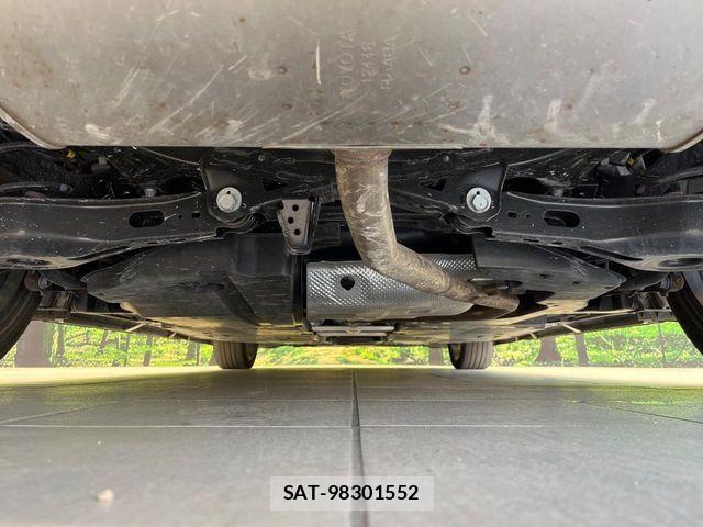 Toyota PRIUS 2024-02 7223839-18
