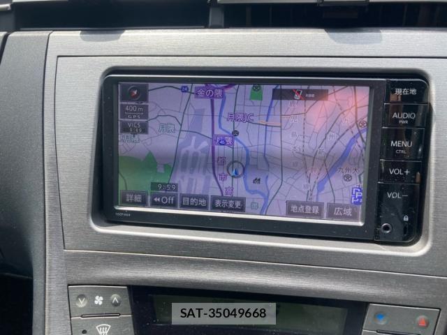 Toyota PRIUS 2015-02 7223683-15