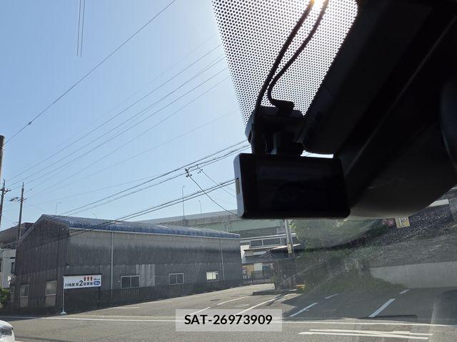 Toyota PRIUS 2016-05 7251955-15