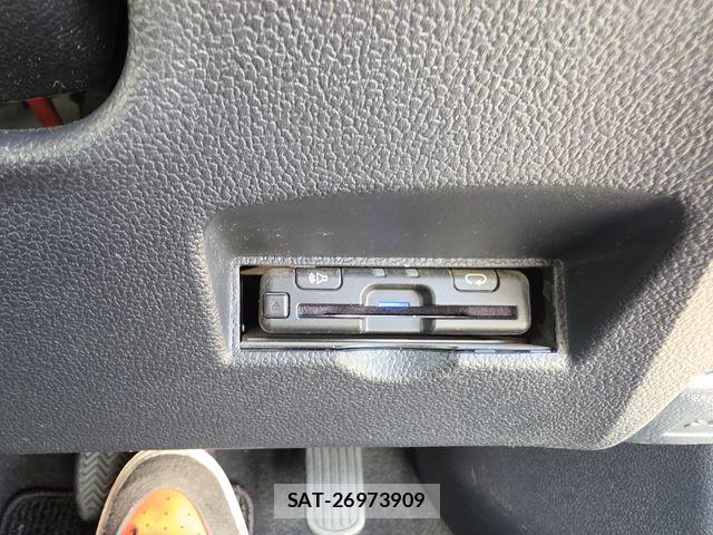 Toyota PRIUS 2016-05 7251955-16