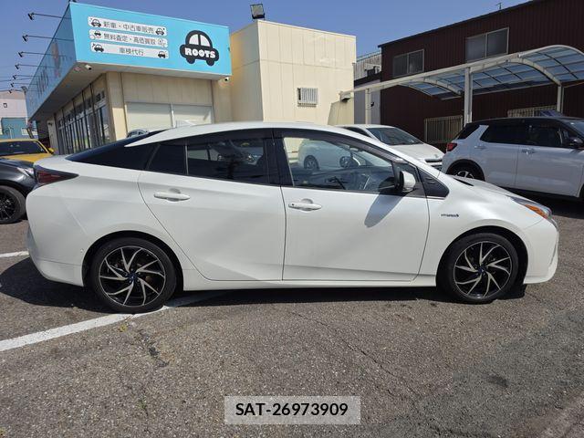 Toyota PRIUS 2016-05 7251955-3