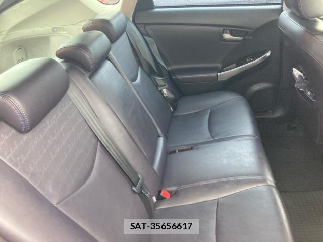 Toyota PRIUS 2013-03 7250110-9