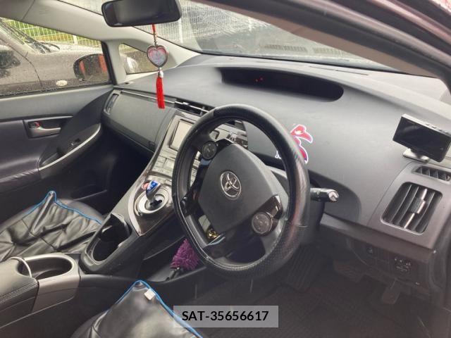 Toyota PRIUS 2013-03 7250110-7