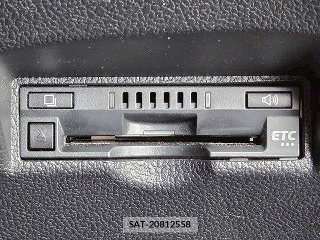 Toyota PRIUS 2019-07 7251939-9