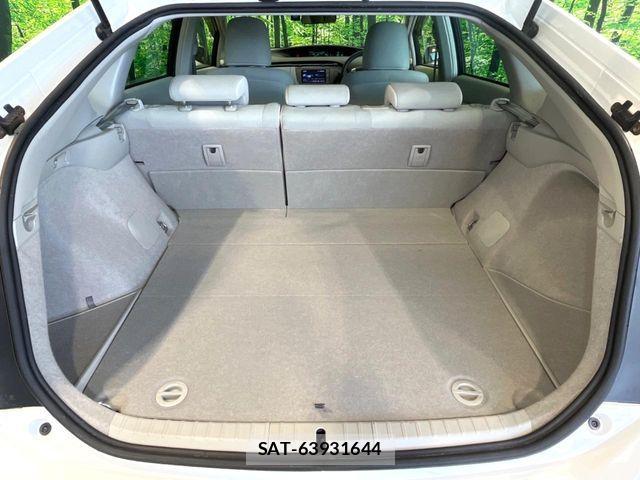 Toyota PRIUS 2013-01 7251959-9