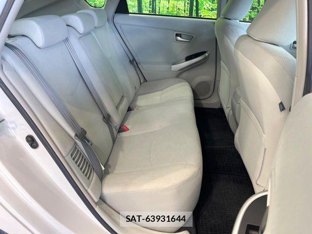 Toyota PRIUS 2013-01 7251959-8