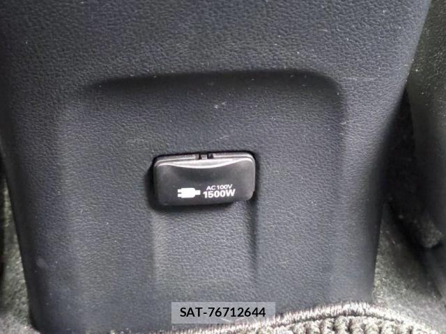 Toyota PRIUS 2018-11 7250703-23
