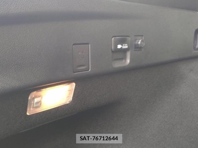 Toyota PRIUS 2018-11 7250703-27