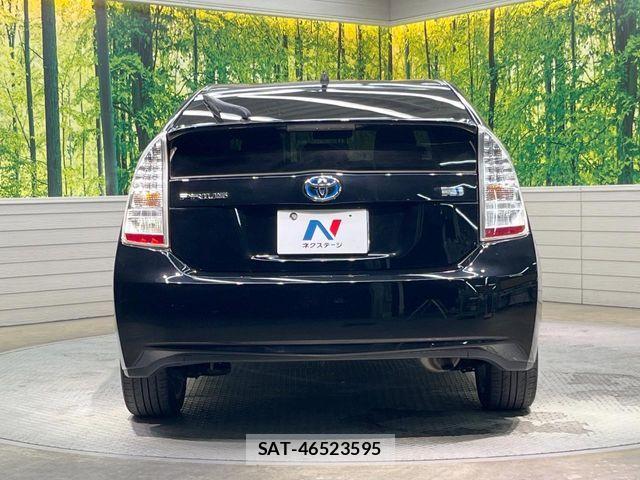 Toyota PRIUS 2011-12 7250685-14
