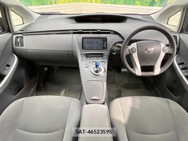 Toyota PRIUS 2011-12 7250685-1