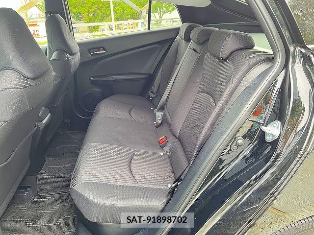 Toyota PRIUS 2017-02 7250681-12