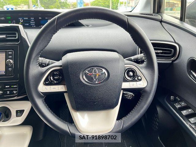 Toyota PRIUS 2017-02 7250681-13