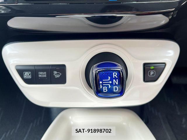 Toyota PRIUS 2017-02 7250681-19