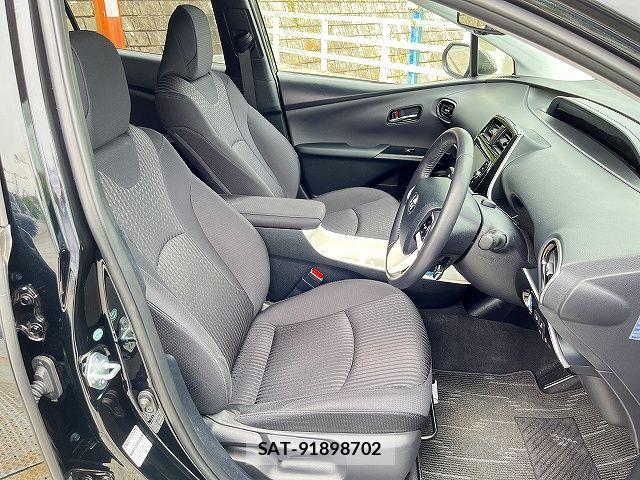 Toyota PRIUS 2017-02 7250681-3