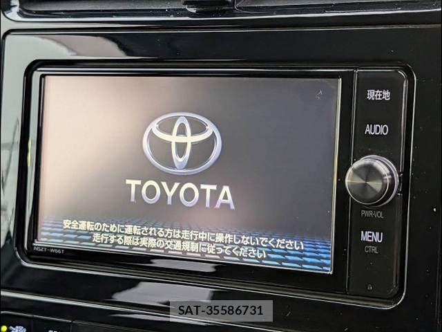 Toyota PRIUS 2017-04 7251942-2
