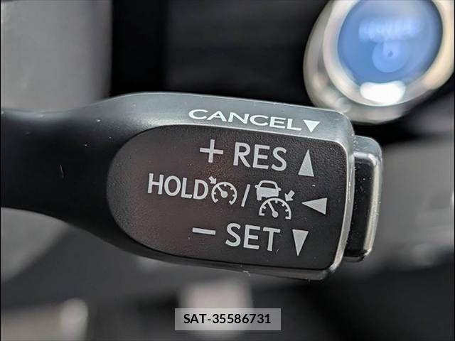 Toyota PRIUS 2017-04 7251942-4