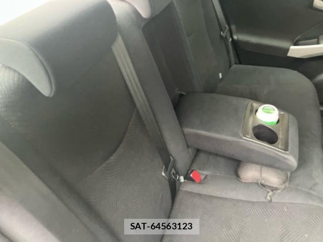 Toyota PRIUS 2015-09 7251967-23