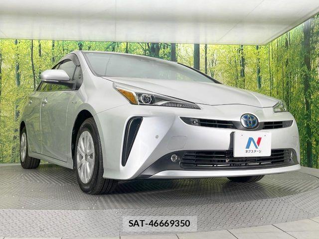 Toyota PRIUS 2019-06 7251943-15