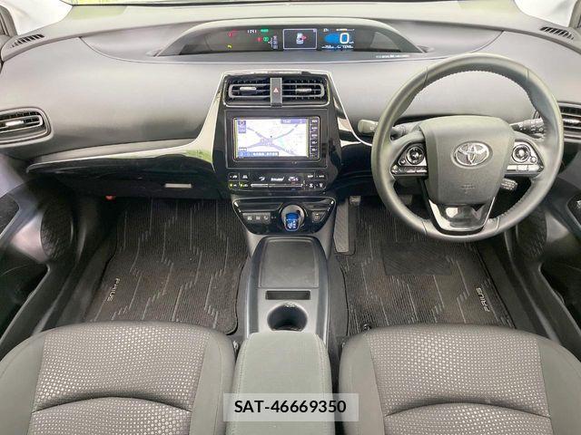Toyota PRIUS 2019-06 7251943-1