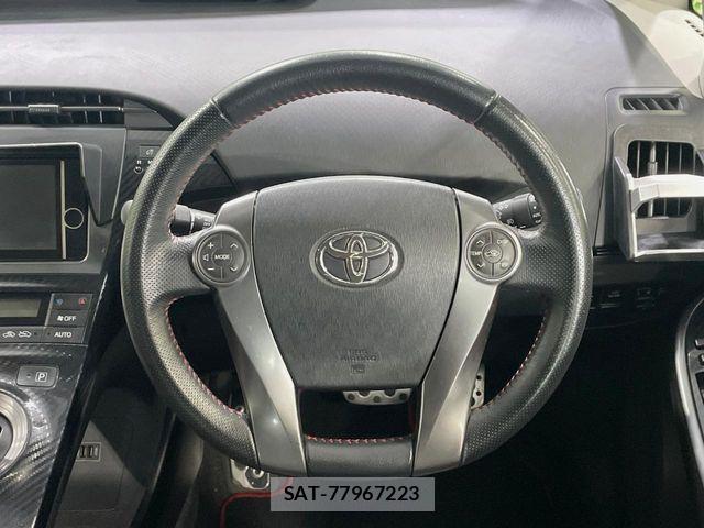Toyota PRIUS 2013-01 7250513-10
