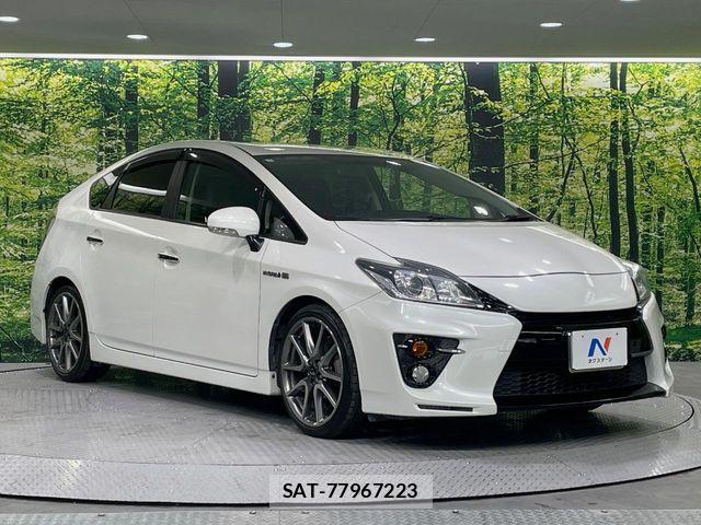 Toyota PRIUS 2013-01 7250513-15